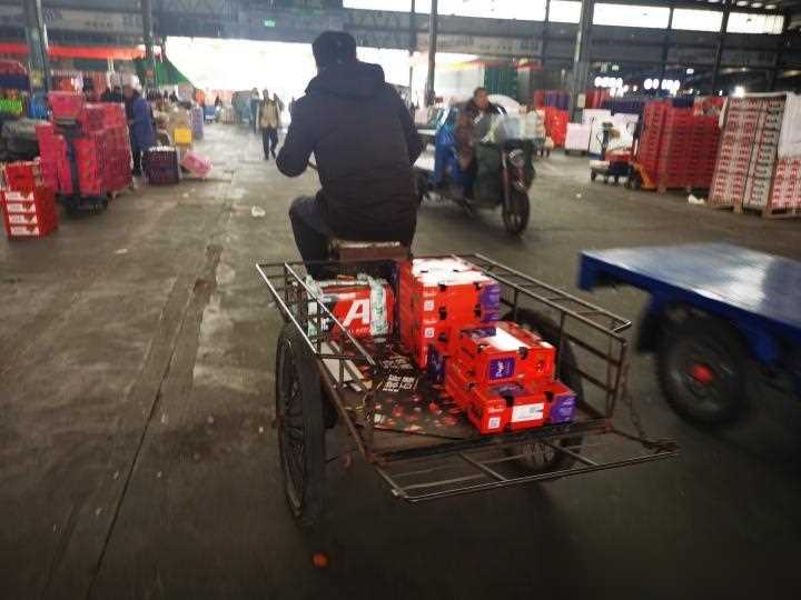 車厘子價格跳水經銷商不敢囤貨了