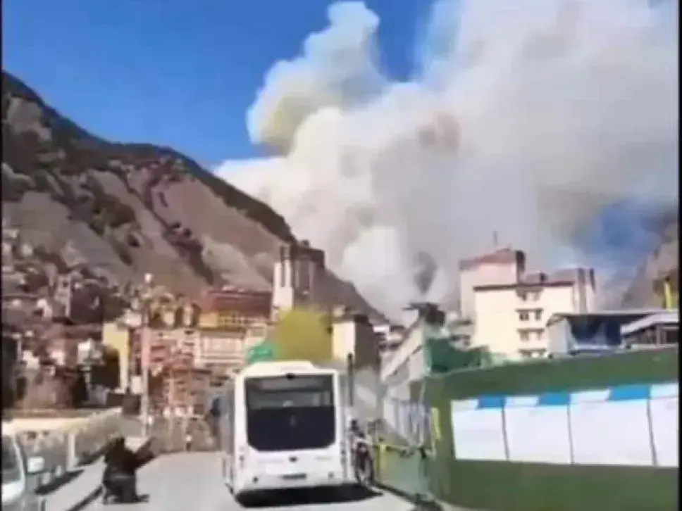 雅江山火撲救難度較大