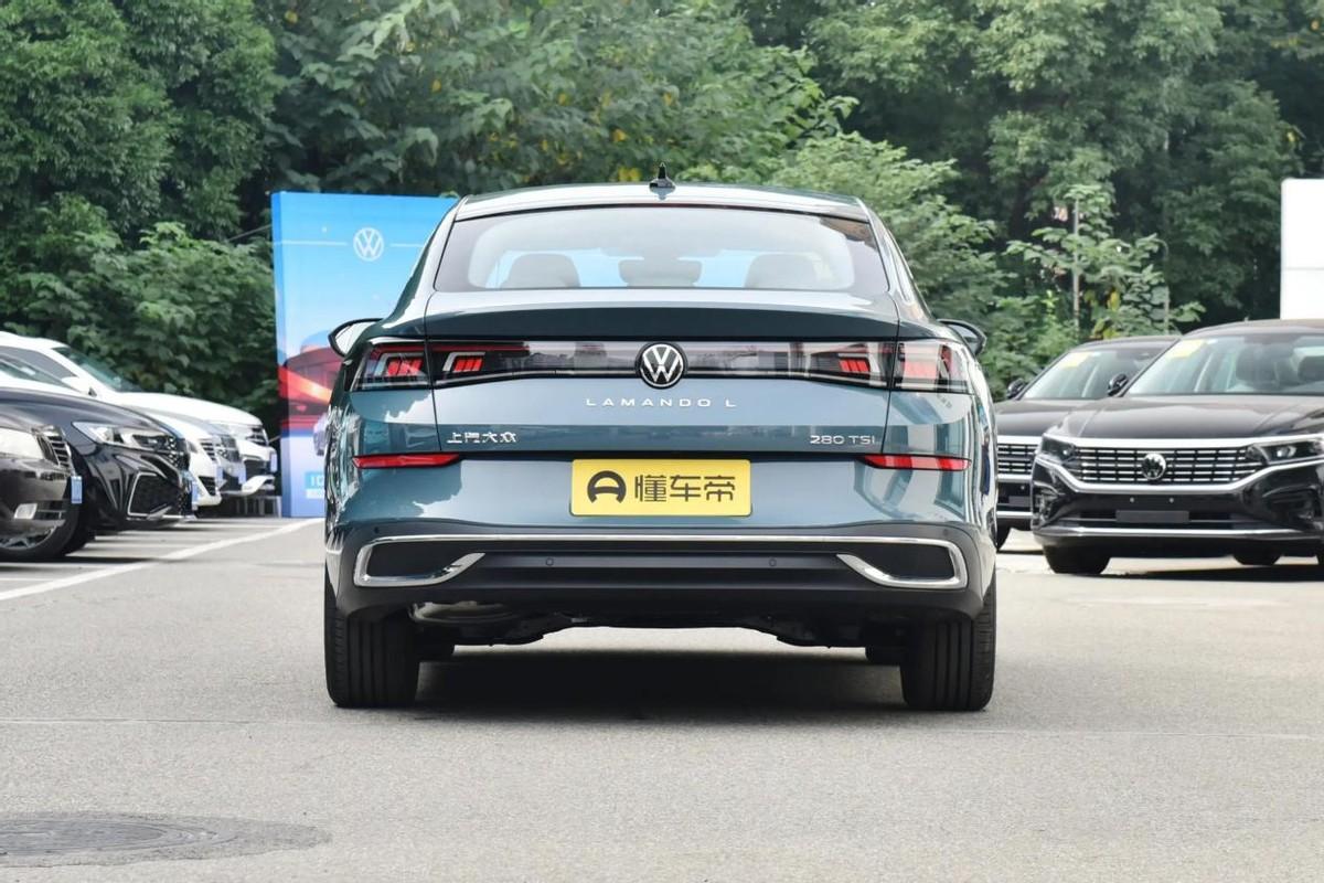 年輕人買第一臺車,B級車MG7和A級車凌渡L,誰是更好的選項?