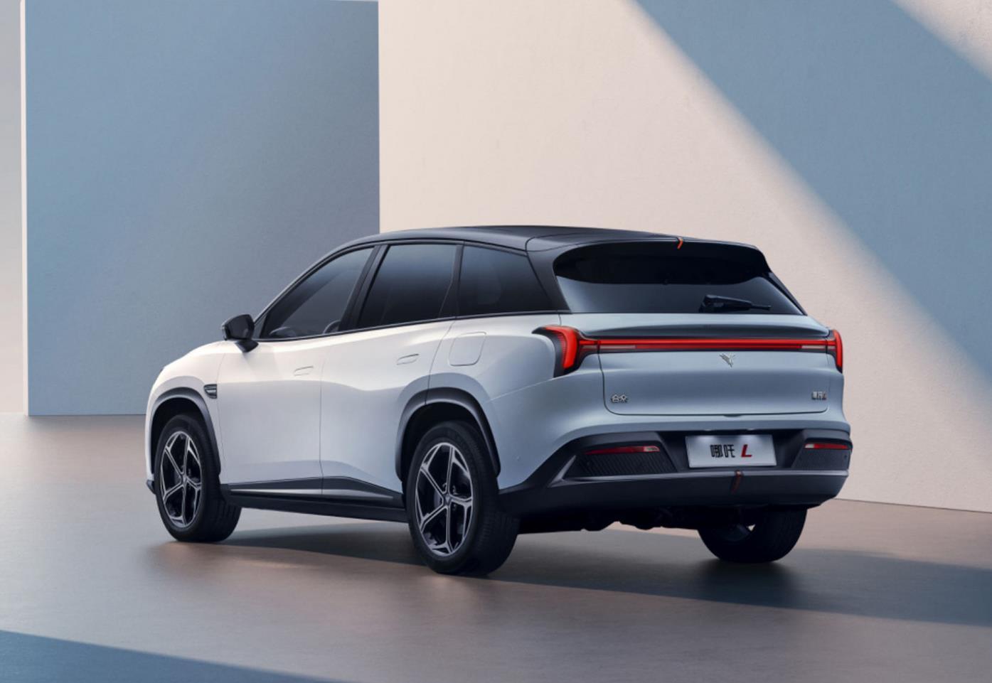生死攸關(guān)的一款車,哪吒L上市,增程SUV,主打310km純電續(xù)航