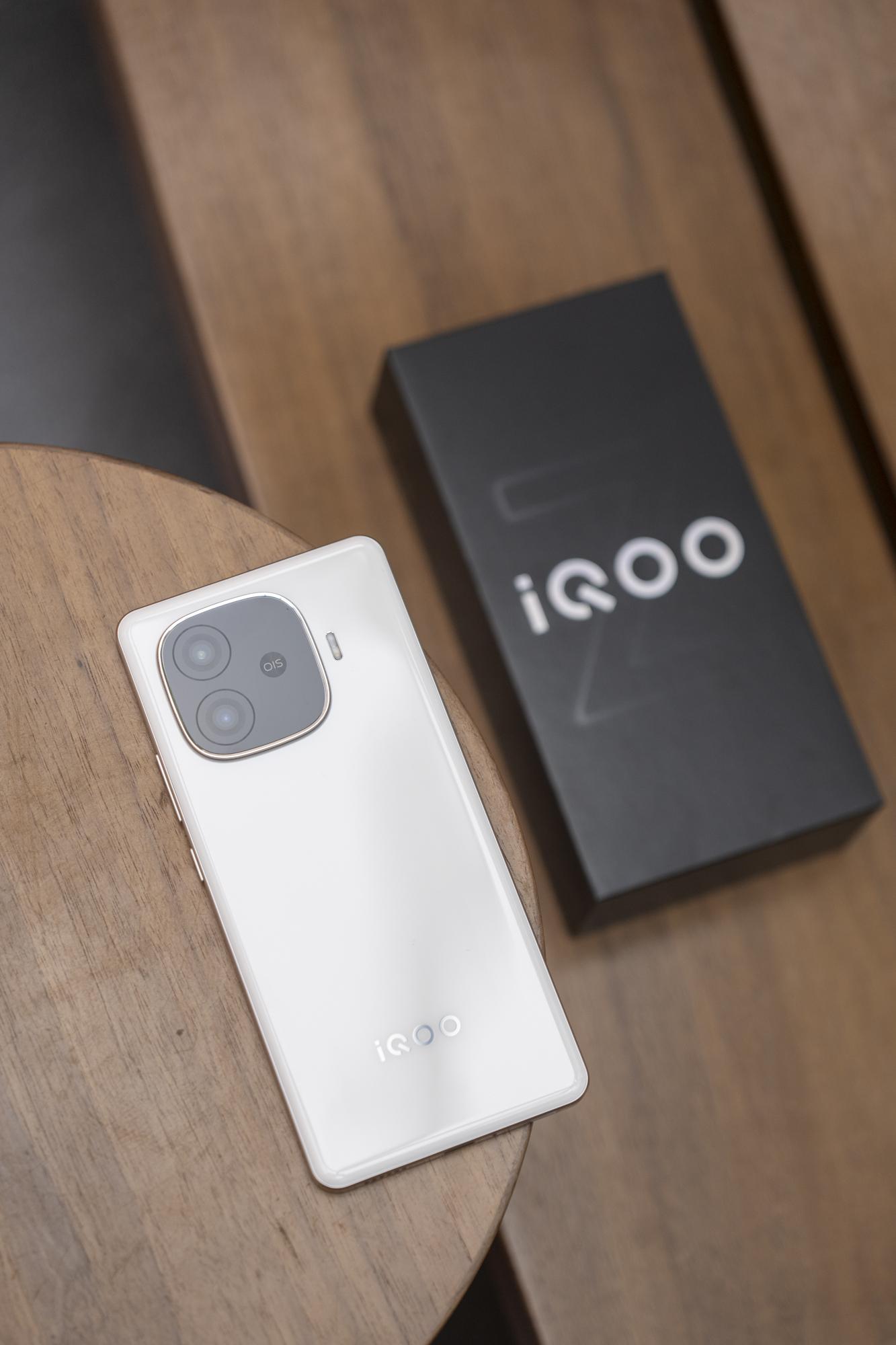 iQOO Z9 Turbo評測:全面旗艦化的年度最強中端機