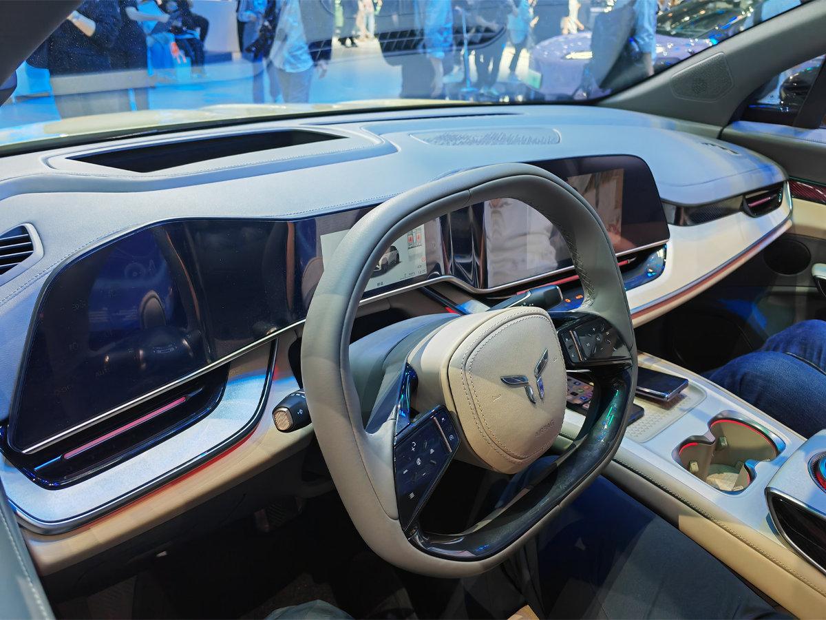 加強新能源、智能化攻勢!紅旗攜重磅車型亮相北京車展
