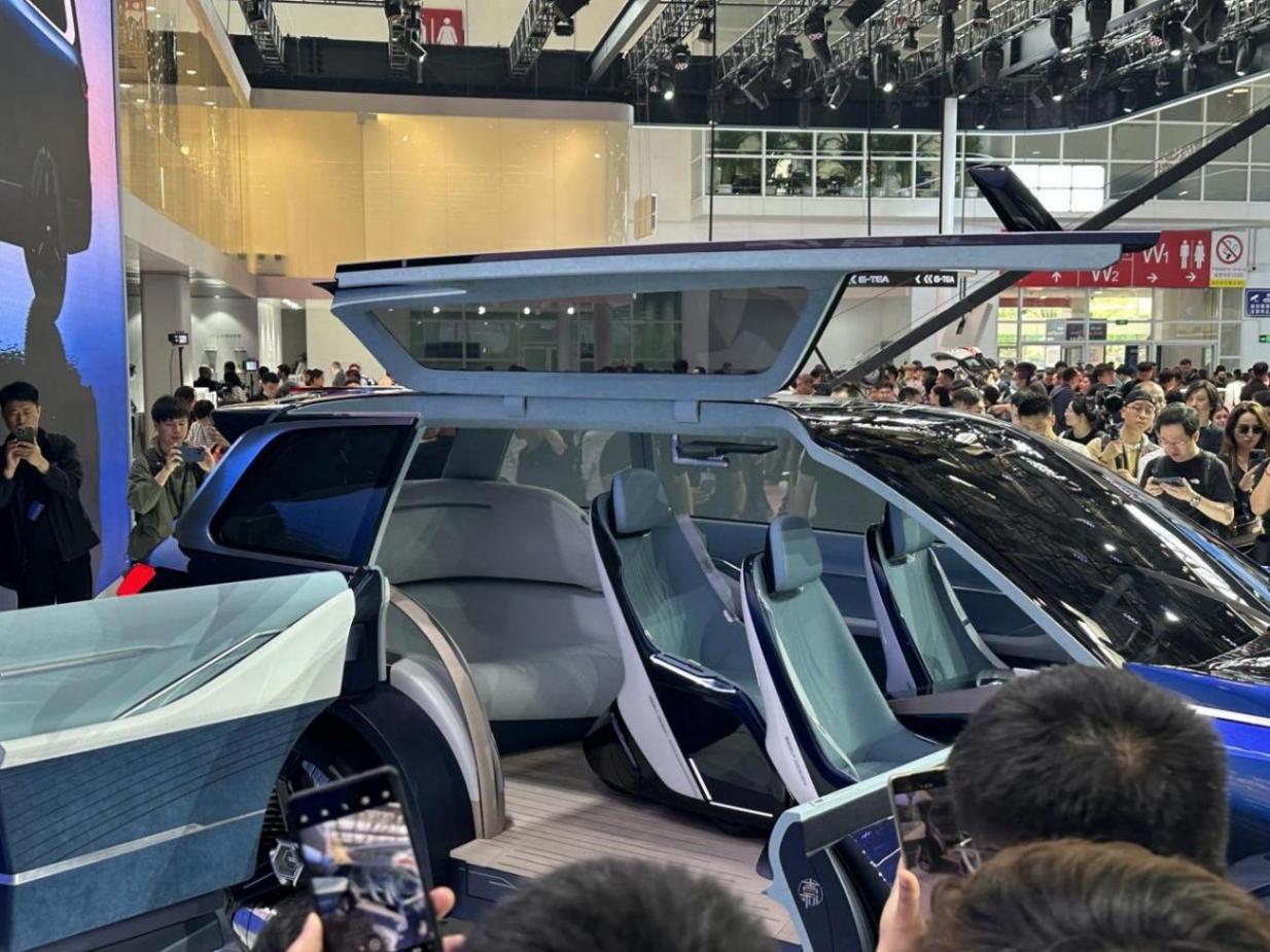 2024北京車展丨 吉利銀河旗艦SUV“銀河星艦”全球首發