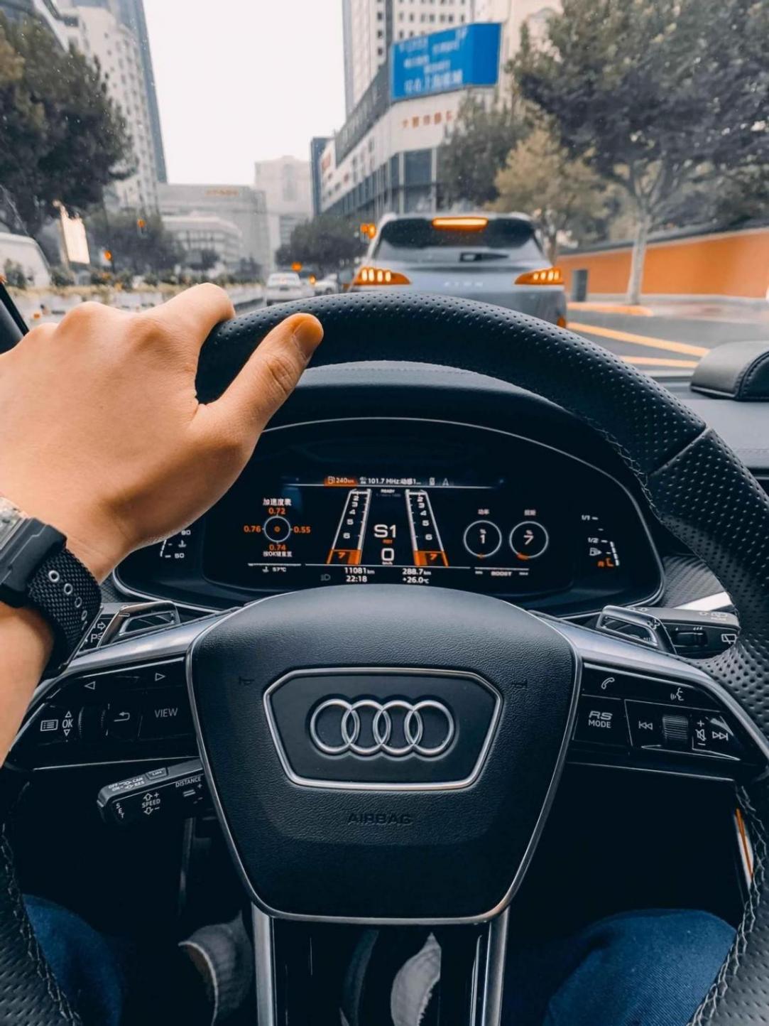 試駕奧迪RS 6 Avant,這一腳油門的心跳,像極了愛情