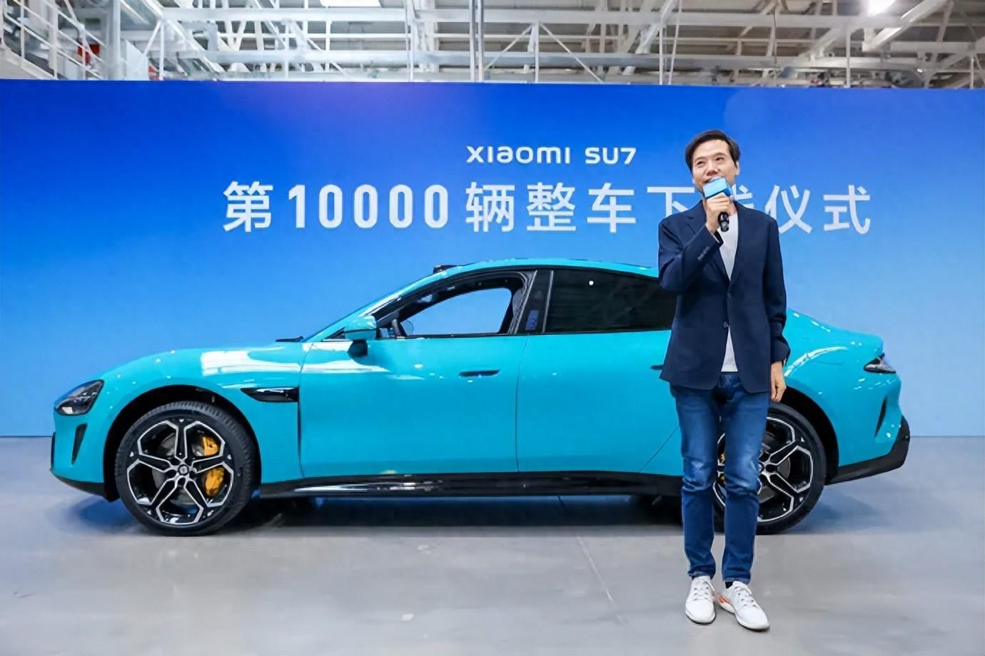 特斯拉Model 2 要來了 | SU7 第10000輛下線,大米提車 | 雷軍下單 理想L6
