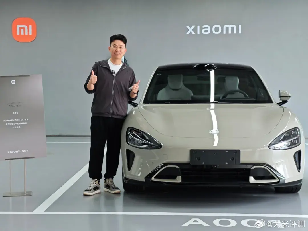 特斯拉Model 2 要來了 | SU7 第10000輛下線,大米提車 | 雷軍下單 理想L6