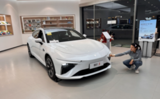 哪吒汽車真要改叫合眾?周鴻祎不怕張勇“造反”嗎?