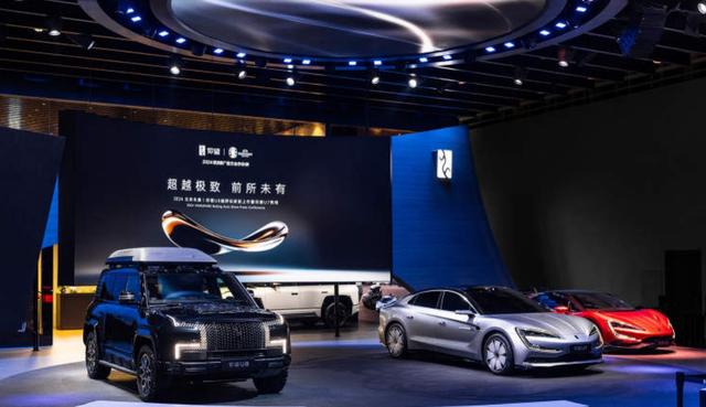 2024北京車展:比亞迪新車9連發,展臺被國際友人擠爆了