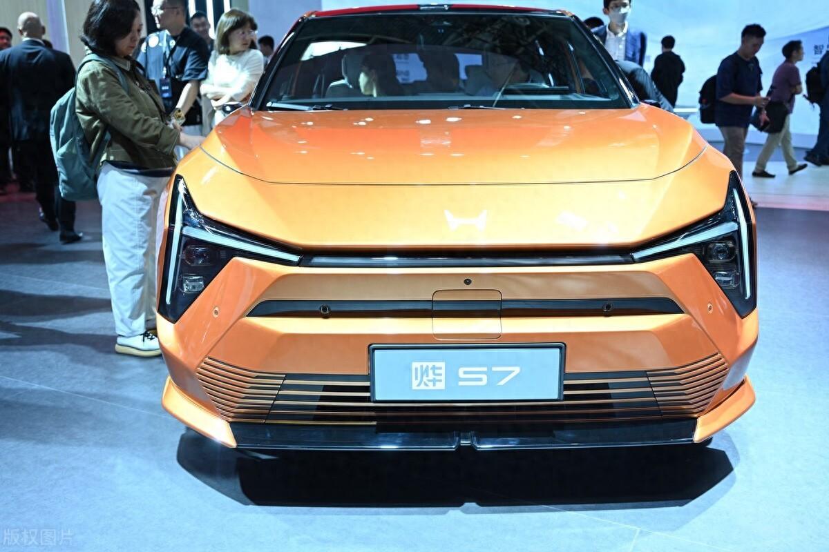 本田新篇章開啟?五屏革新+新車標,能否引領潮流,改品牌命運?