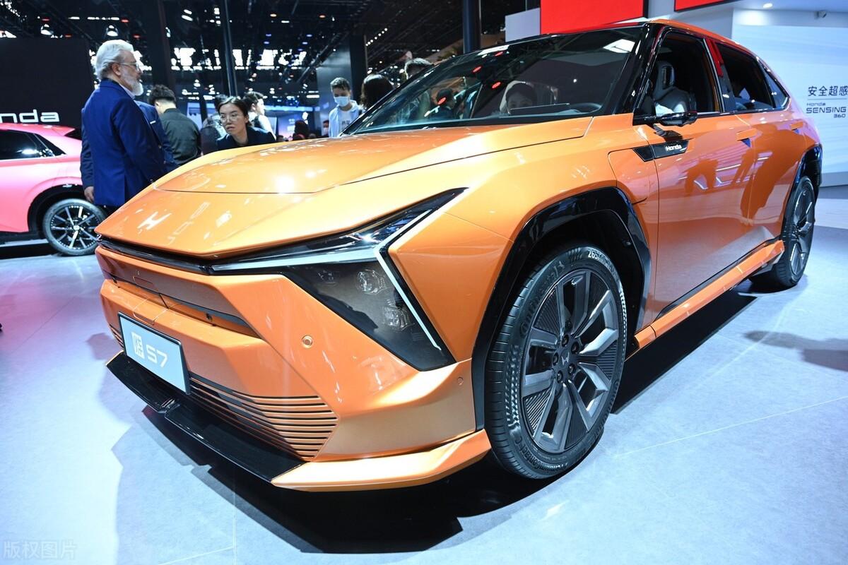 本田新篇章開啟?五屏革新+新車標,能否引領潮流,改品牌命運?
