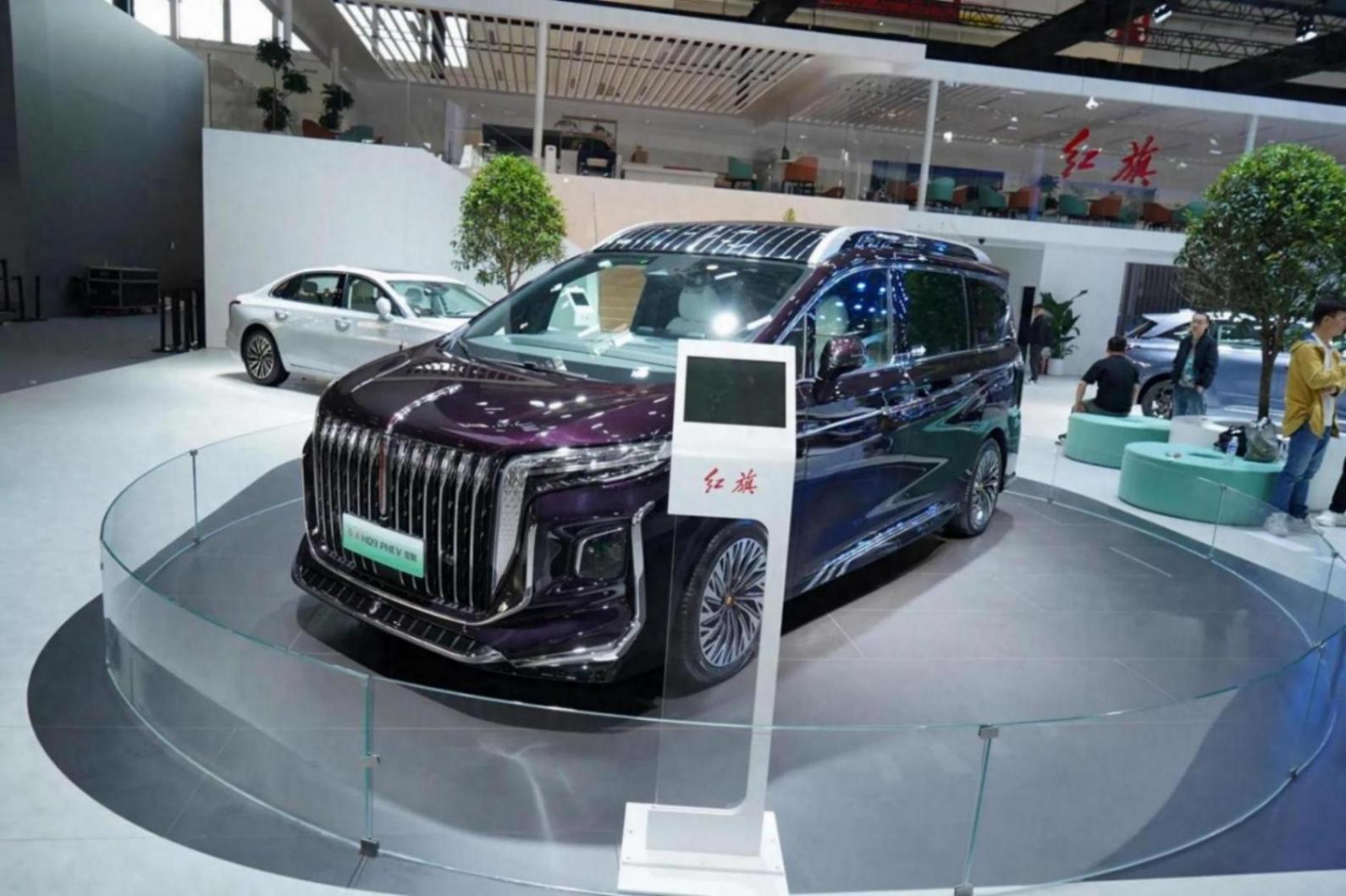 中國商務出行的名片,北京車展感受有牌面的中式豪華紅旗HQ9 PHEV