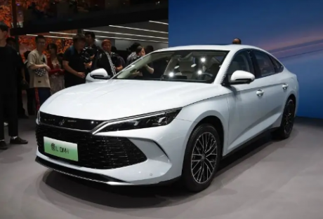 比亞迪“五大轎車”來襲,造型“脫胎換骨”,能否引領(lǐng)新潮流?