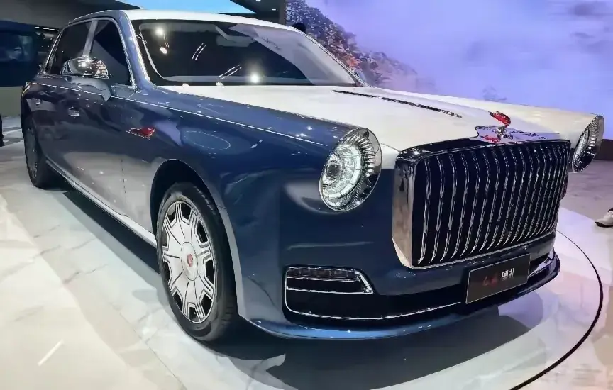 勞斯萊斯也是“陪襯”,新一代紅旗國禮實車正式亮相
