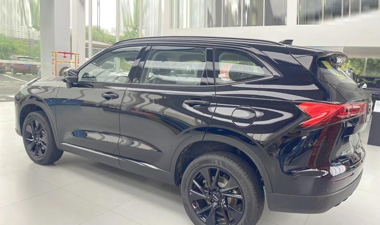 新一代哈弗H6實車:搭2.0T+9DCT動力,支持華為HiCar或售12萬起