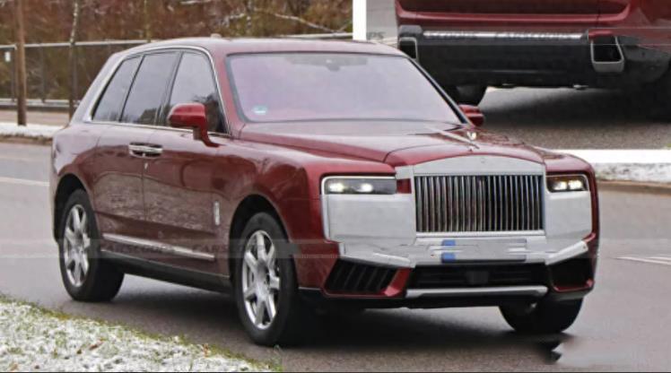 全新一代勞斯萊斯庫里南實車曝光,大燈微調,配6.7升V12引擎
