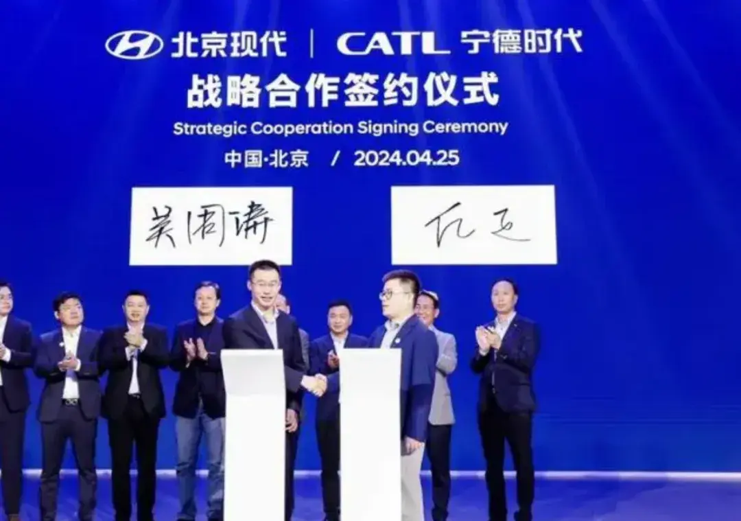 戚曉暉女士,請問北京現(xiàn)代量價齊跌,你可自知失職?