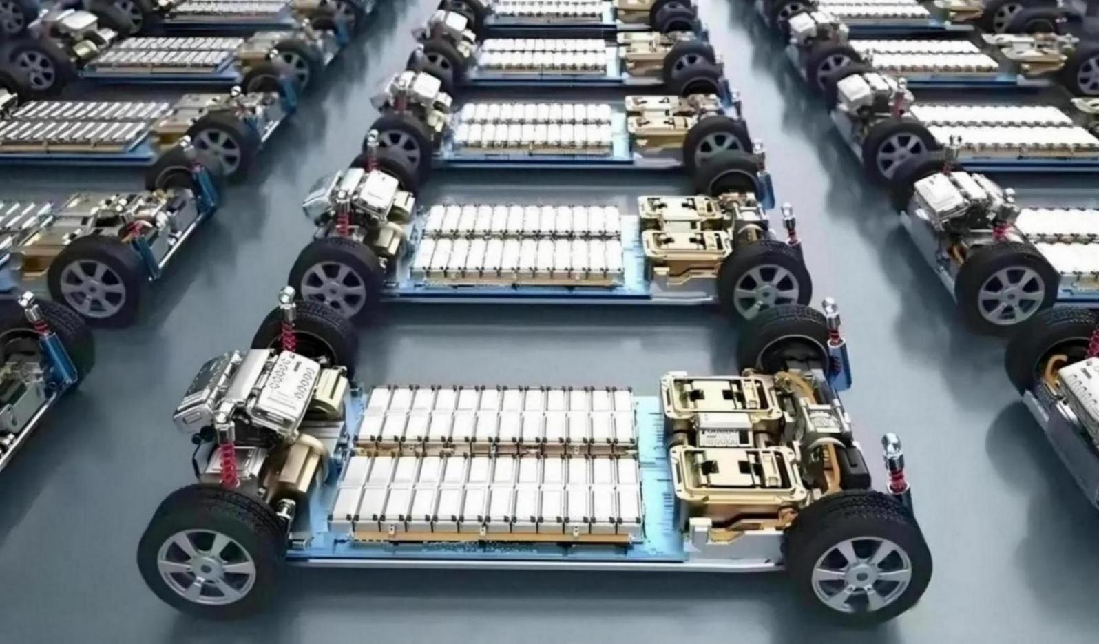 比ya迪固態電池2027年量產!充10分鐘跑1000公里燃油車時代終結?