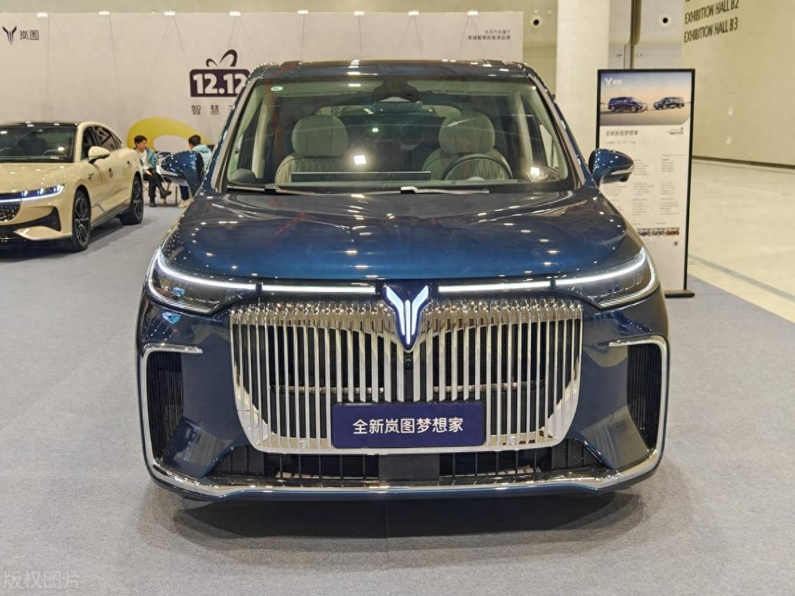 2025國產MPV王者爭霸:這五款車型顛覆你的想象!