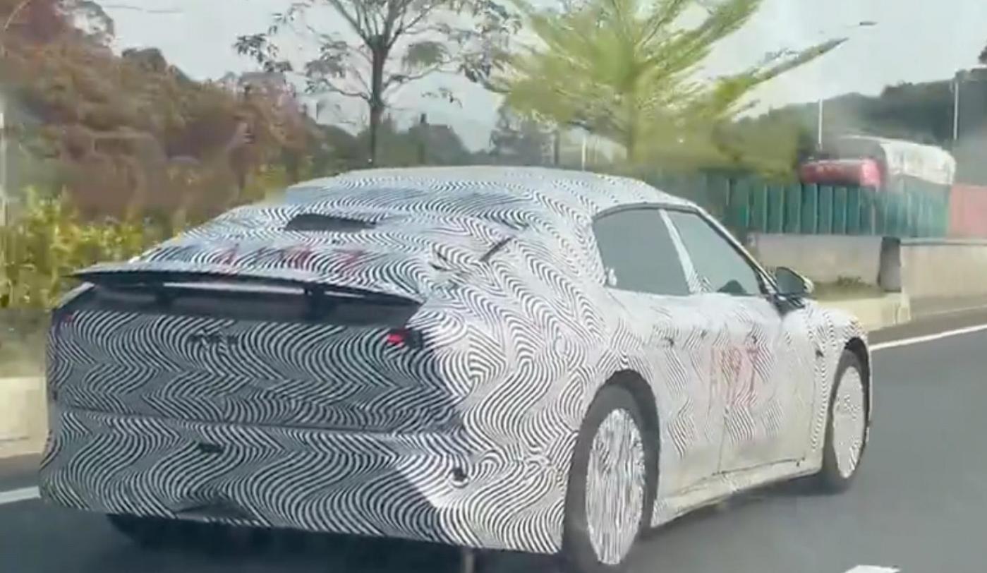 小鵬新車路測!小鵬E29:純視覺智駕,高端市場,你心動了嗎?