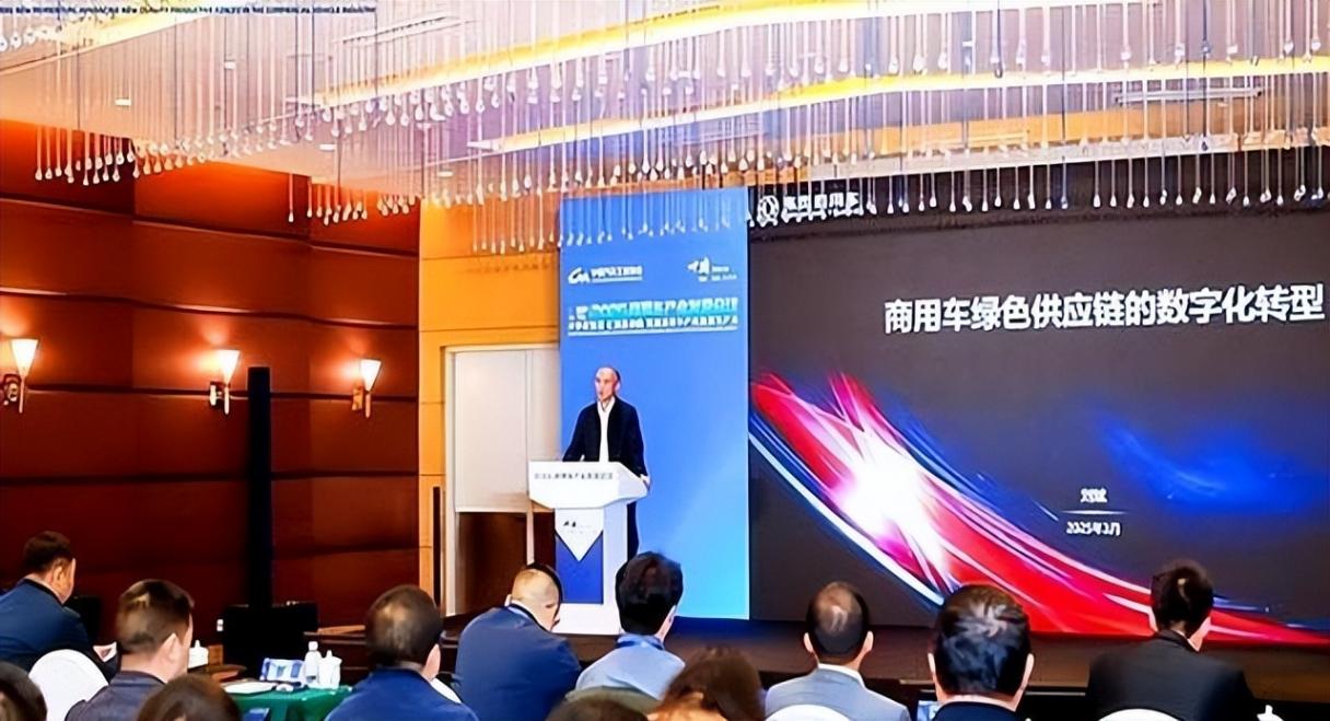 東風破局:熱效率51碾壓同行,中國重卡如何逆襲全球?