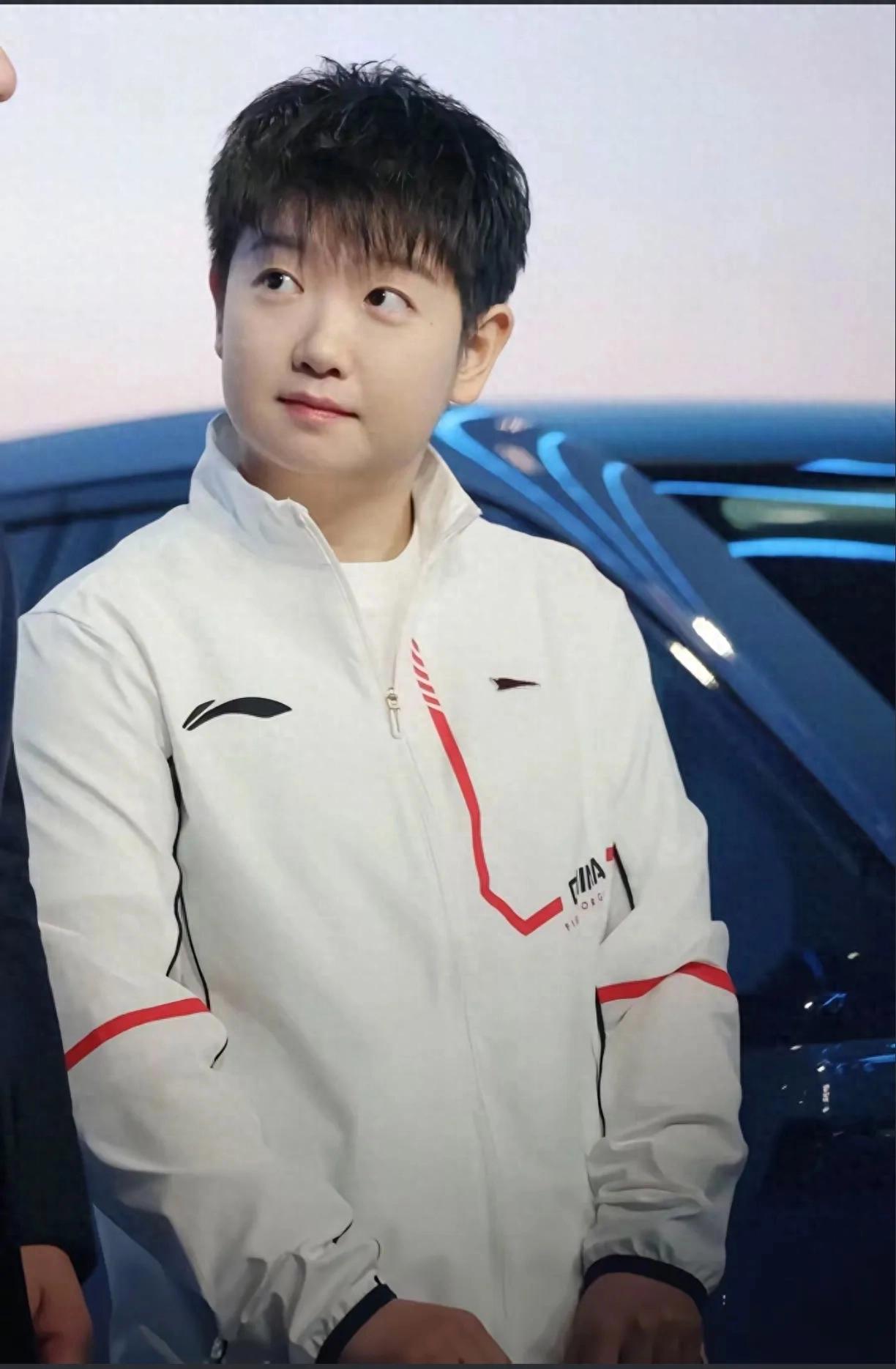 孫穎莎代言紅旗:當\"小魔王\"遇上\"中國心\"的化學反應
