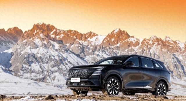 15萬內最香20T SUV!長安第四代CS75PLUS Ultra全家春季踏青神器