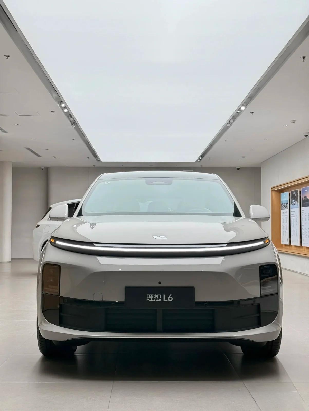 2025年最值得搶的SUV!五座擠爆?這三款大六座才是真香天花板