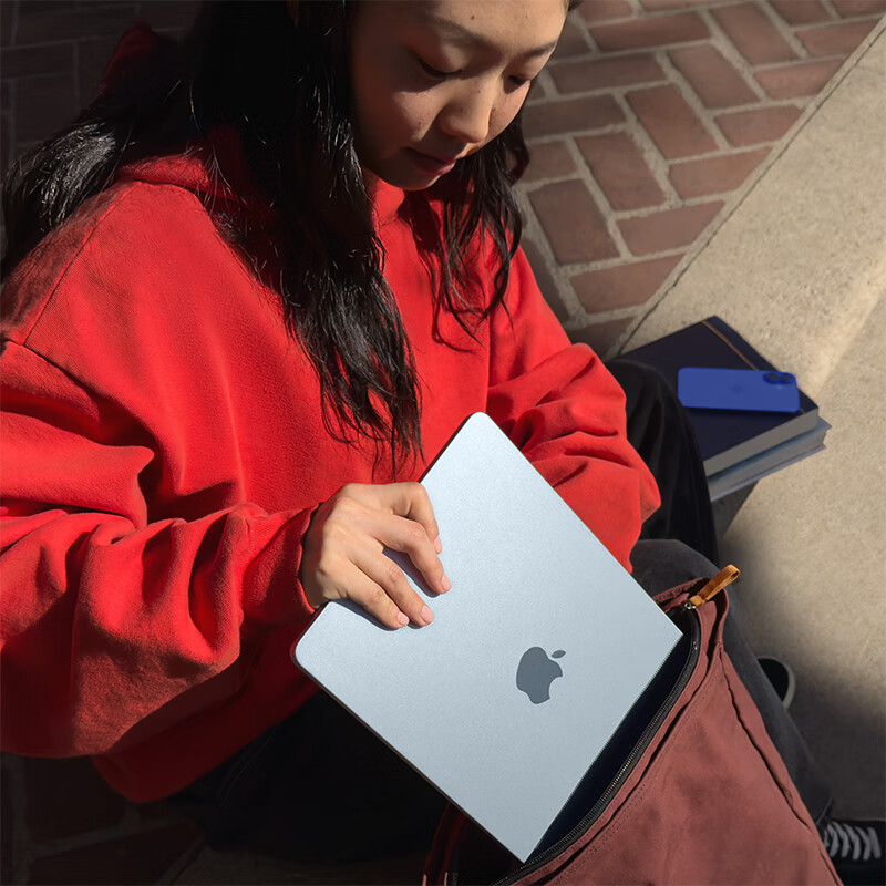 蘋果筆記本電腦有什么優勢?入坑前先了解,它6大優勢!