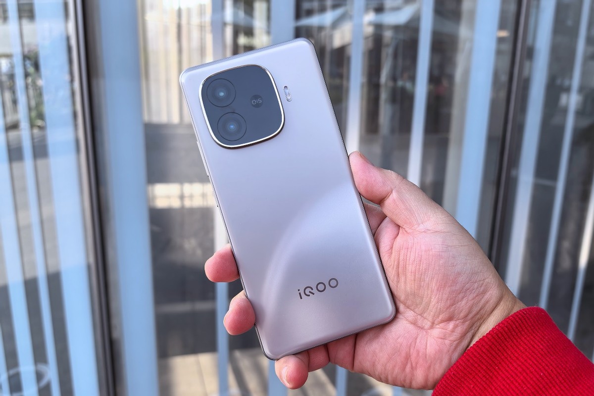 iQOO Z10系列要來了,Z9家族還值得買嗎?盤點四款產品性價比