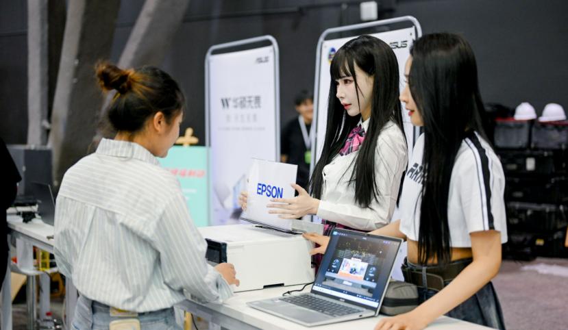 華碩攜手尼康打造超級創意營 開啟數字創作新紀元