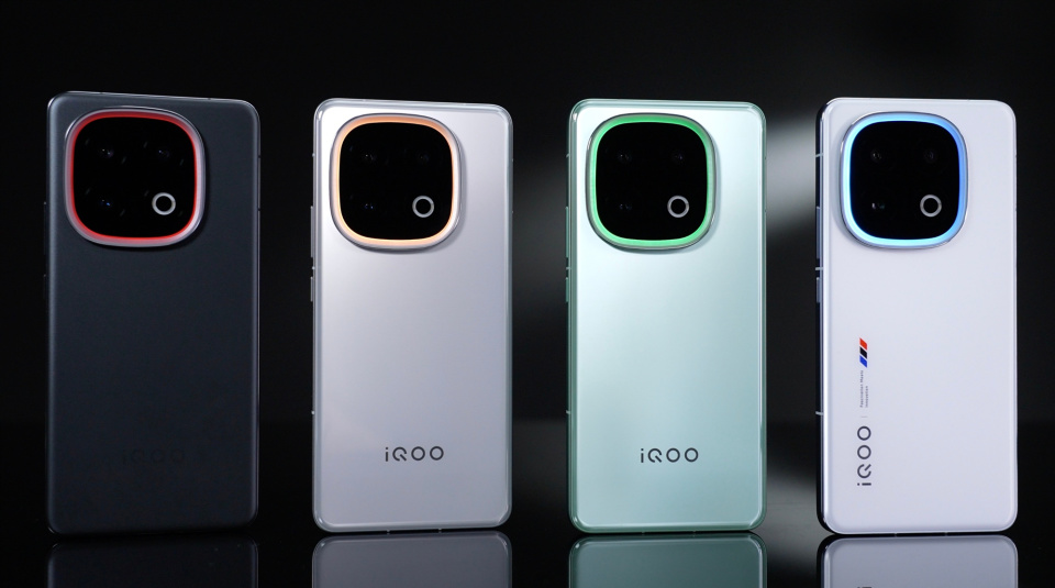 iQOO Neo系列:旗艦規格逐漸下放!iQOO 15:配備LIPO技術!