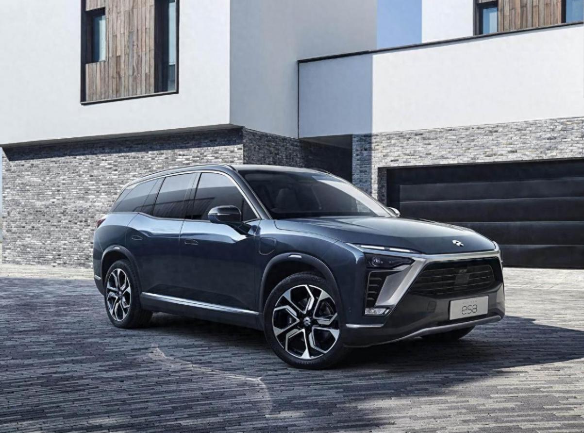 2025上海車展:純電轎車尺寸越小,技術就越先進?