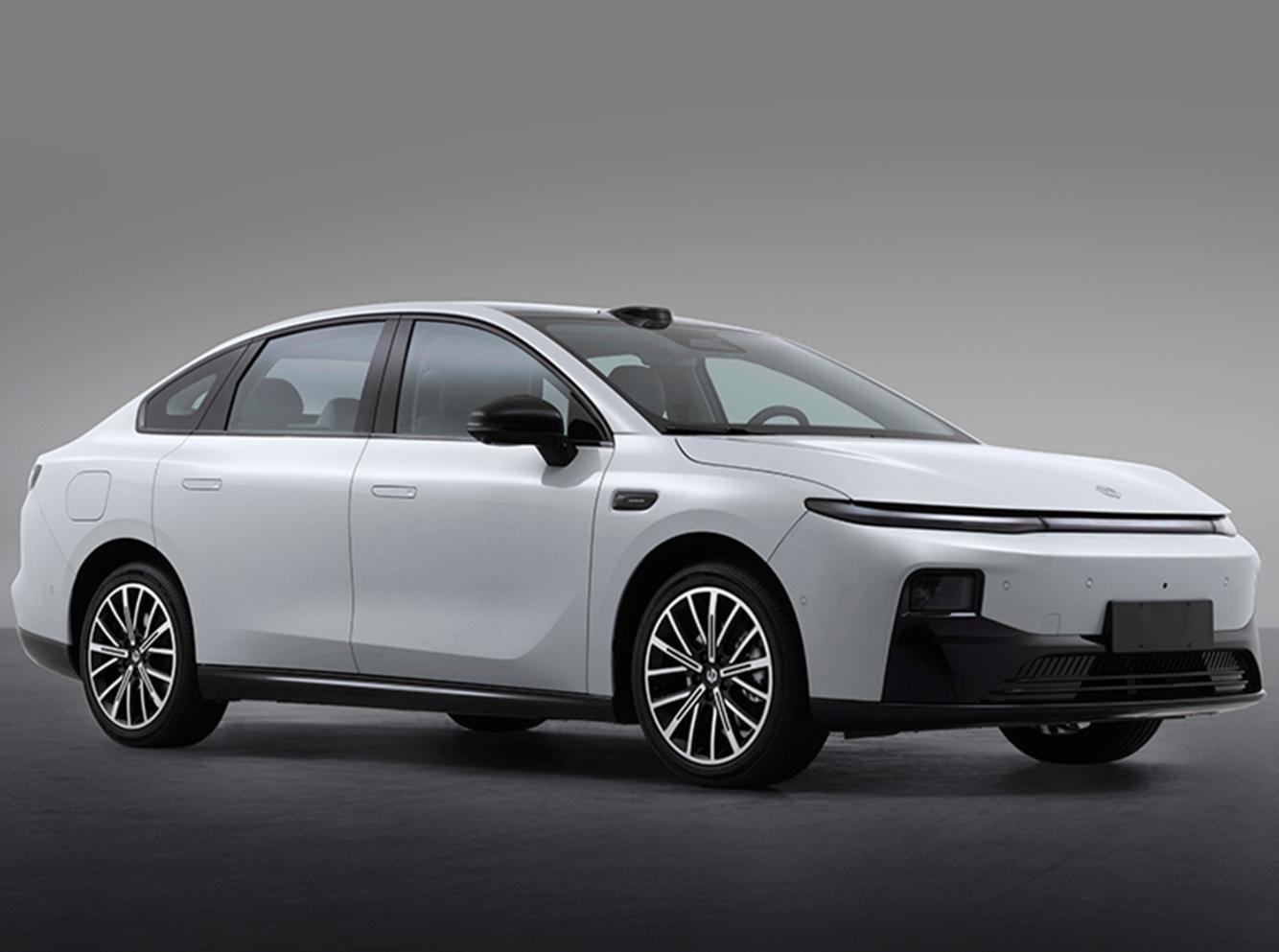 2025上海車展:純電轎車尺寸越小,技術就越先進?